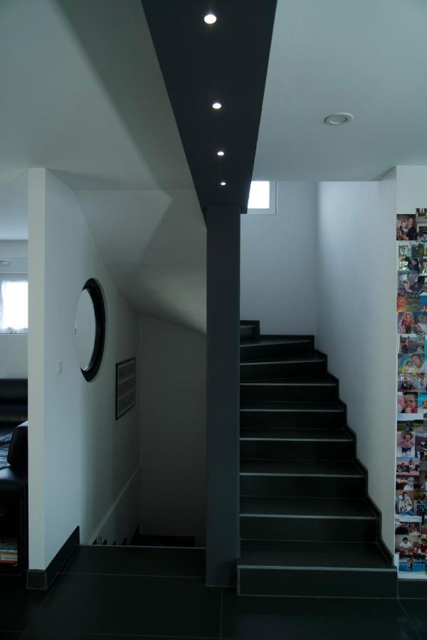 B&B Chez L'Habitant Chambre Privative Sur La Route Des Vins Tv Parking Box Velo Issenheim Luaran gambar